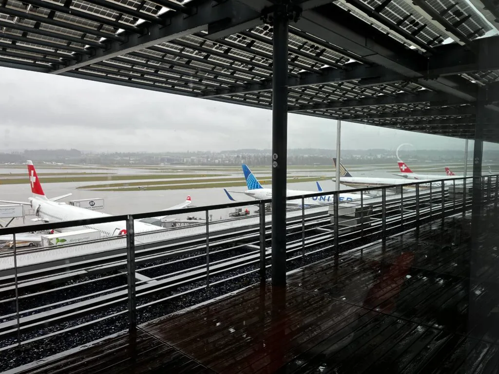 Swiss First Class Lounge Zürich (ZRH), Terminal E